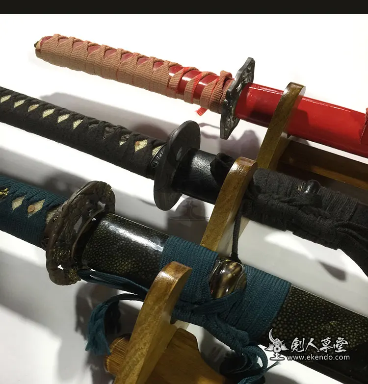  IKENDO.NET SP074 3 уровневая Подставка для меча из натурального дерева на стене