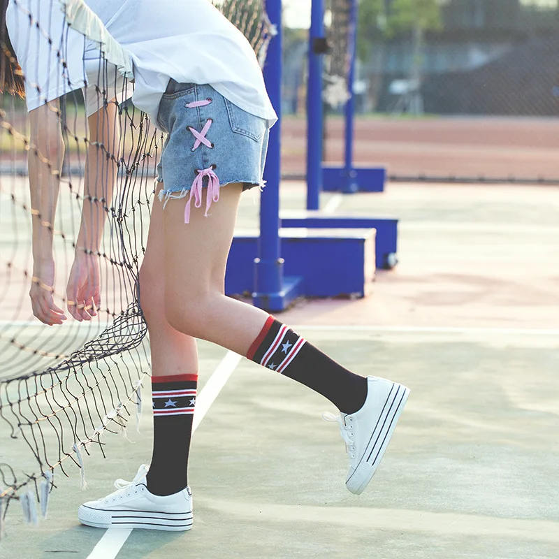 

Women Socks New 2018 Women Stars Stripe Full Cotton Original Funny Socks Girls Kawaii Hosiery Autumn Winter Pattern