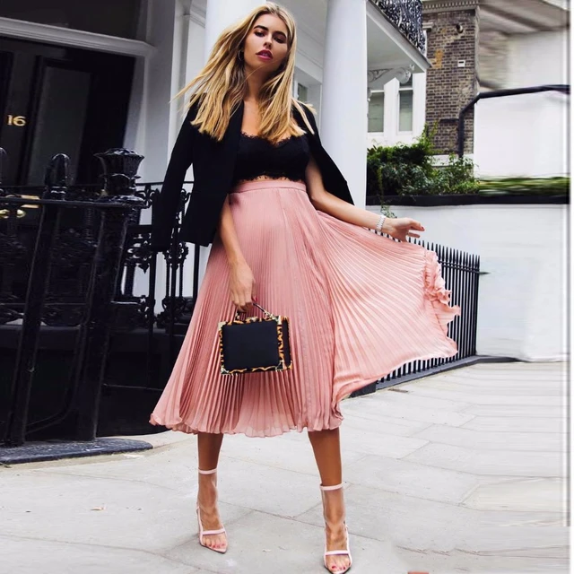 Wearing a Pink Pleated Skirt  The Streets  Fashion and Music