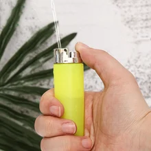 

1PCS Funny Party Trick Gag Gift Water Squirting Fake Joke Prank Trick Toy Random Color