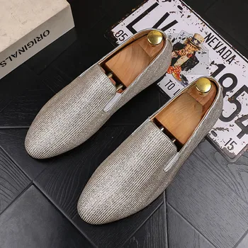 

2018 Men Shoes Calsual Leather Shoes Men Glitter Silver Loafers Shoes Flats Slip on Male Loafers sepatu pria, Big Sizes 38-44