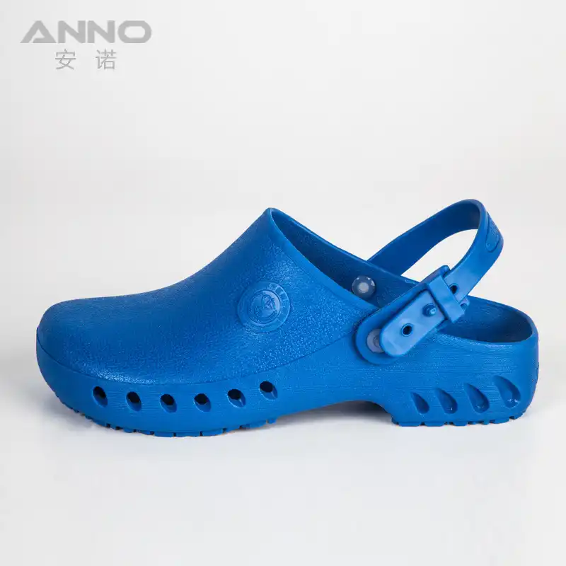 clinical clogs