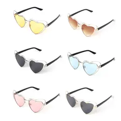 Солнцезащитные очки сердце Форма Для женщин модные роскошные UV400 Frame большой объектив леди оттенки