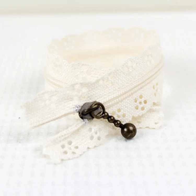 

cream 20cm Nylon Coil Beautiful Lace Zippers for DIY bag Tailor Sewer Craft Retail ZP002
