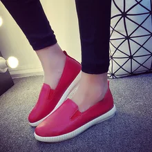 New Women's Flat Shoes Casual Shoes Leather Loafers Sneakers Slip-on 2018 Summer Spring Fashion Shallow Breathable Free Shipping цена New Women's Flat Shoes Casual Shoes Leather Loafers Sneakers Slip-on 2018 Summer Spring Fashion Shallow Breathable Free Shipping цены онлайн