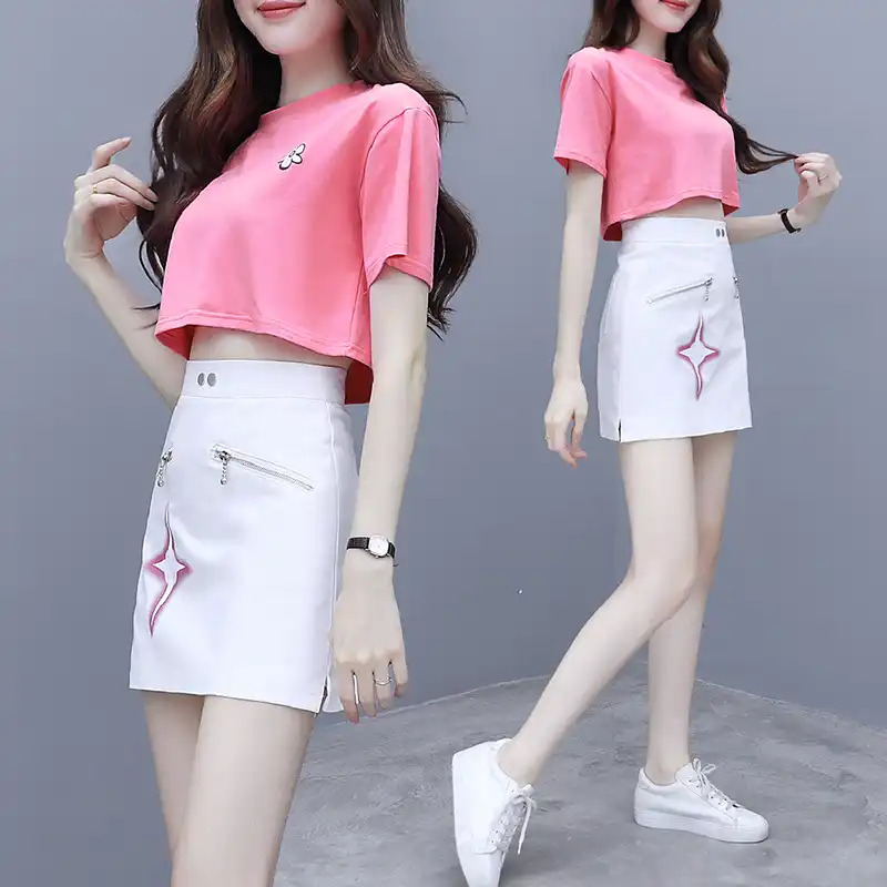 pink shirt outfit women's