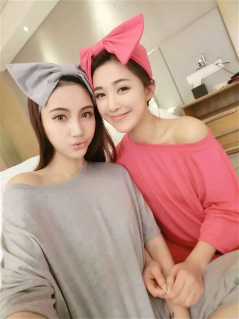 1 (16)