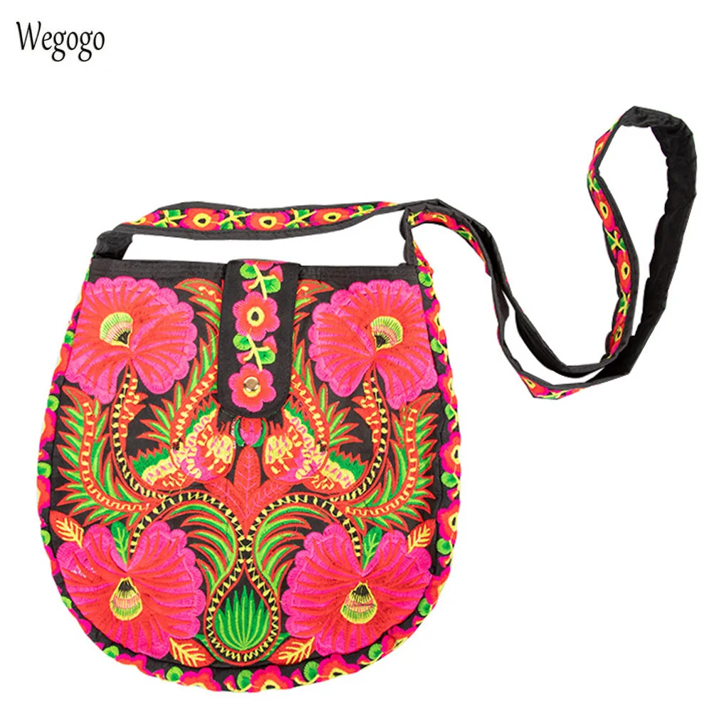 

New Women Messenger Bags Floral Embroidery Shoulder Bag Double Face Embroidered Ethnic National Women's Travel Beach Bag Woman