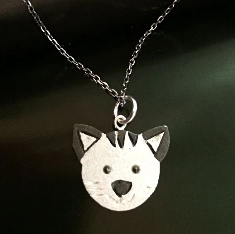 925 sterling silver brushed cartoon kitten cat pendant black and white two tone jewelry wholesale