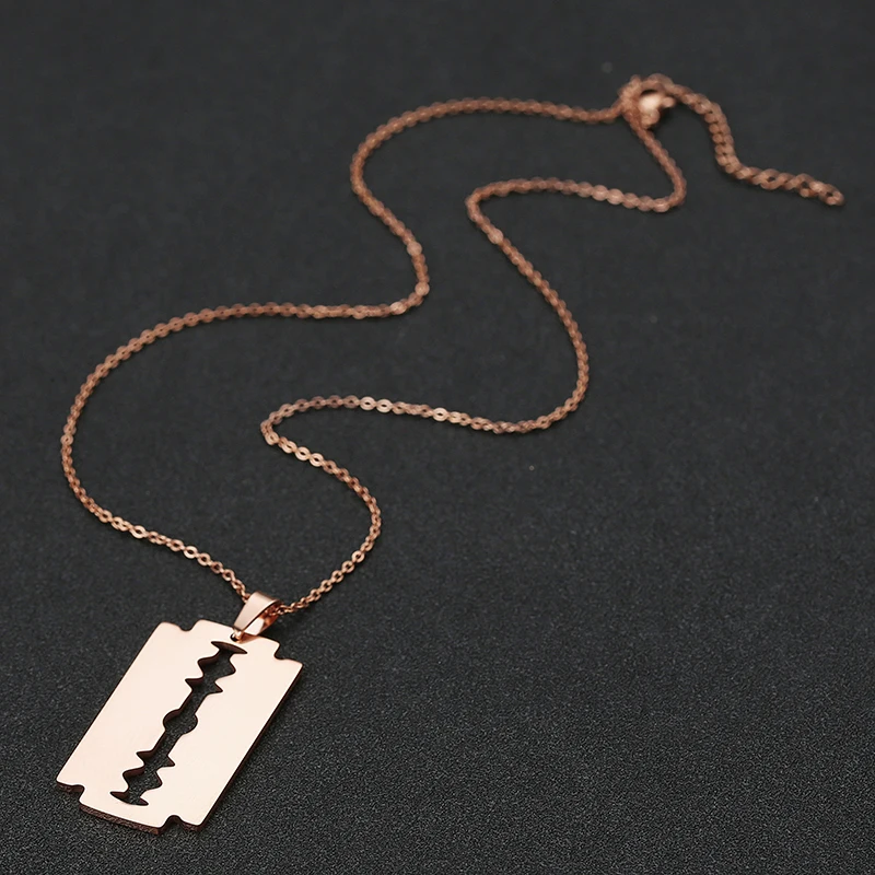 Креативное Ожерелье «лезвие», 4 цвета, цепочка из нержавеющей стали, колье с подвеской, модные ювелирные изделия, подарок для мужчин и женщин