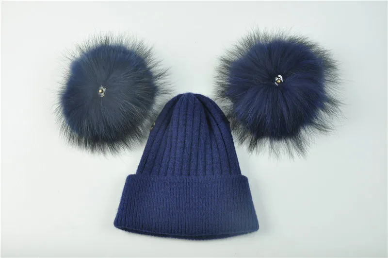 Bonnet double pompons