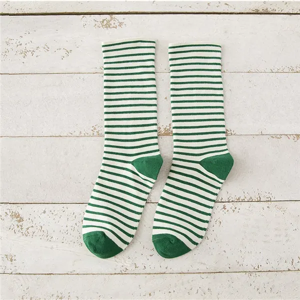 1 пара женских носков, Новые осенне-зимние японские Модные Разноцветные полосатые носки Harajuku, хлопковые толстые теплые длинные забавные мужские носки - Цвет: Зеленый