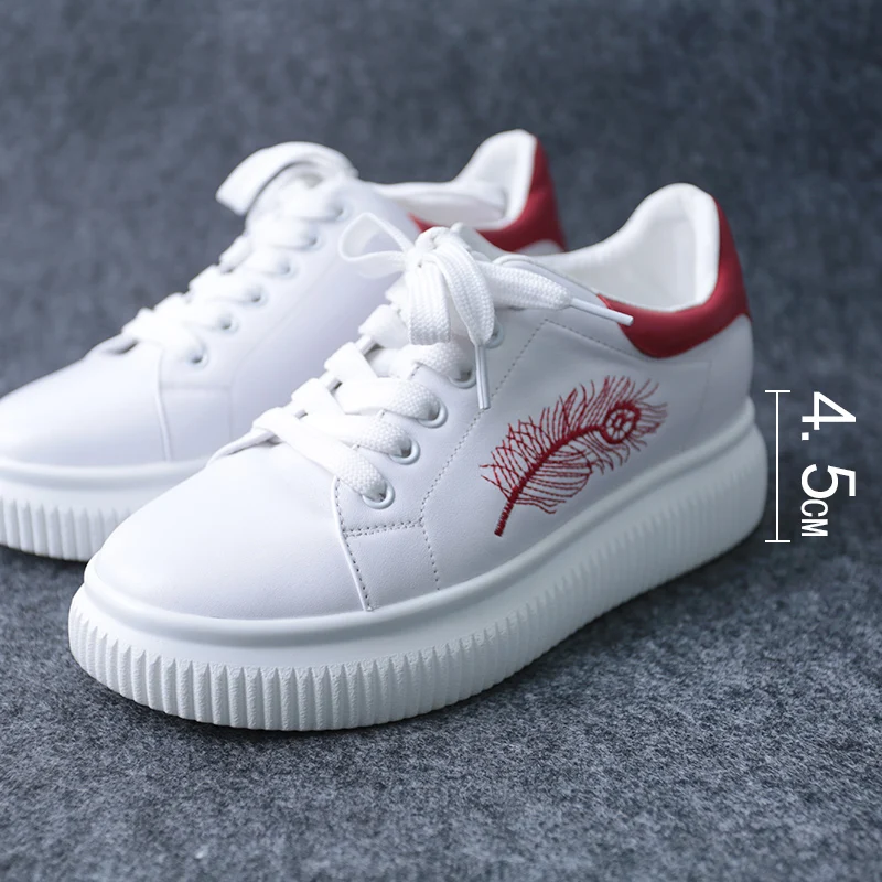 

2018 spring and autumn new women's shoes wild comfortable simple embroidery thick bottom round tie flat shoes