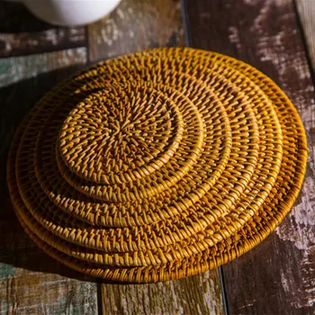 

Heat Insulation Cup Mat Round Shape Hand-made Dining Room Decor Kitchen Placemat Natural Rattan Drink Coasters Table Pad