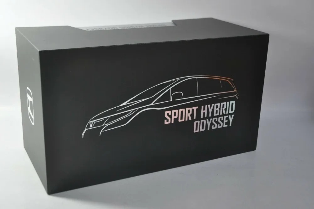 1:18 литая под давлением модель для Honda Odyssey Sport Hybrid белый MPV сплав игрушечный автомобиль миниатюрная Коллекция подарков