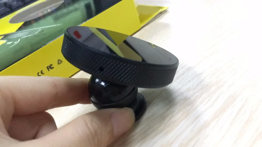 Original Qi Magnetic Wireless Car Charger (1)