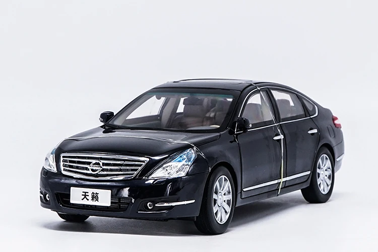 nissan maxima diecast