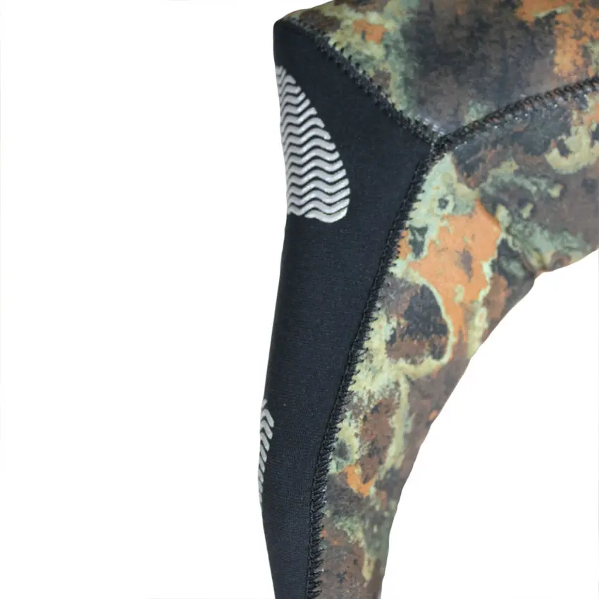 4 3mm-neoprene-camo-diving-socks