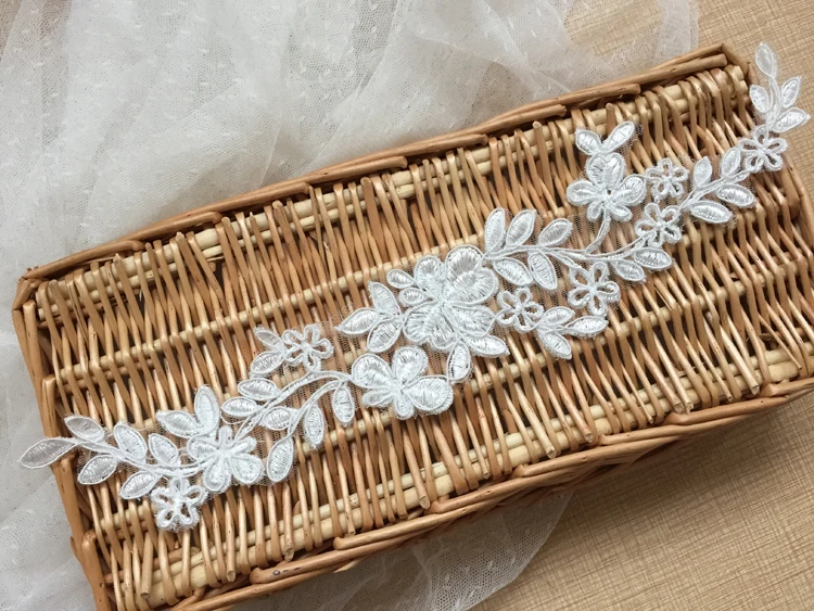 

2 Pieces Polyester Embroidery Lace Applique Motif Patch Braided Trim For Clothing Headband Accessory Sewing Supplies Wholesale