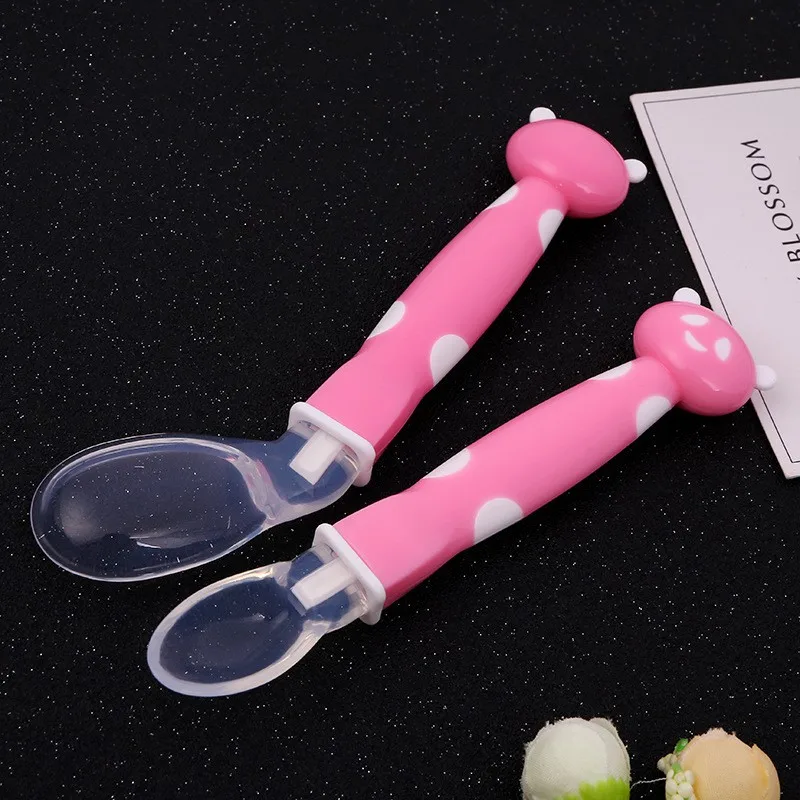 

2Pcs Newborn Baby Things Silicone Baby Feeding Spoon Baby Safety Tableware Spoon Infant Learning Spoons With 1Pcs Carry Box