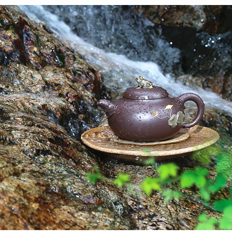 

Cute Shape Teapot Handmade Purple Clay Material High Quality Chinese Tea Pot For Making Tea Food Processor Tool Pot