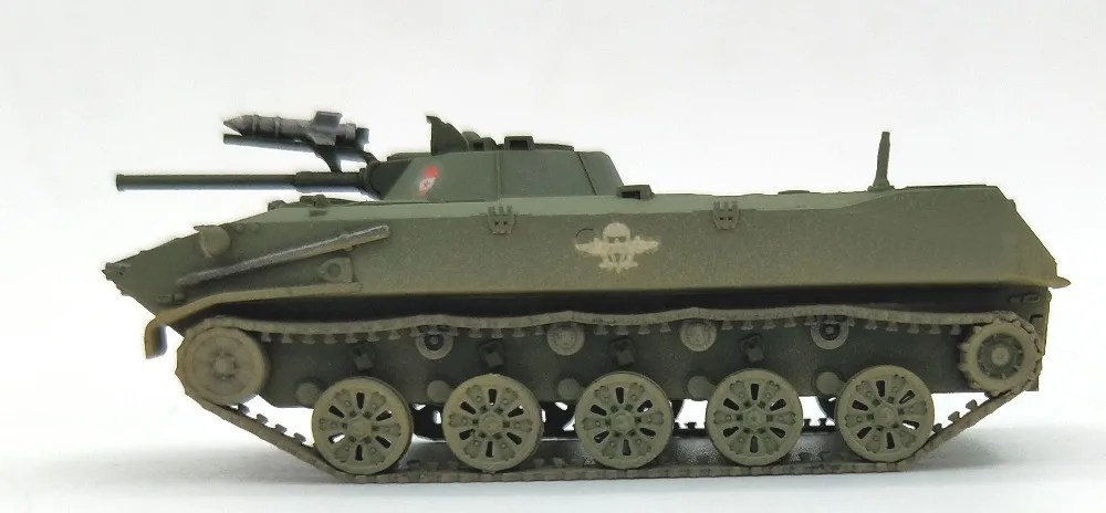 

1:72 Russian BMD-1BMD-2 airborne tank model anti tank missile armored vehicle model Collection model