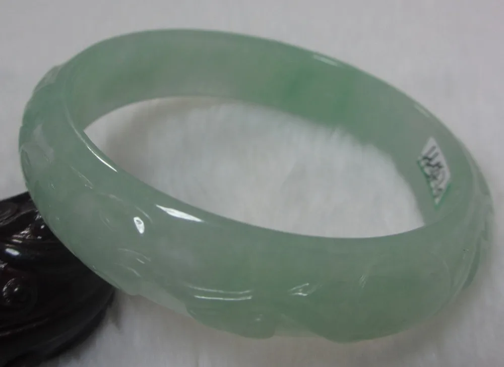 

2532 CHINA BEAUTIFUL HAND-CARVED GREEN JADEITE JADE GEMS BANGLE BRACELET