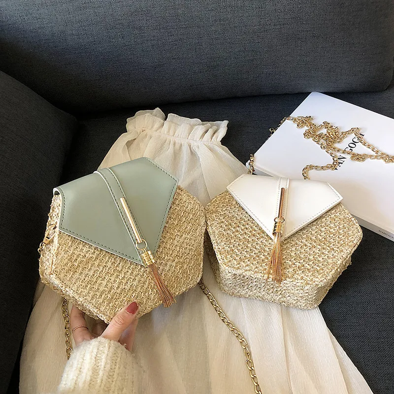 

Casual Woman Straw Crossbody Bag Ladies Small Shoulder Tassel Summer Beach Bag Flap Leather Rattan Bag for Women