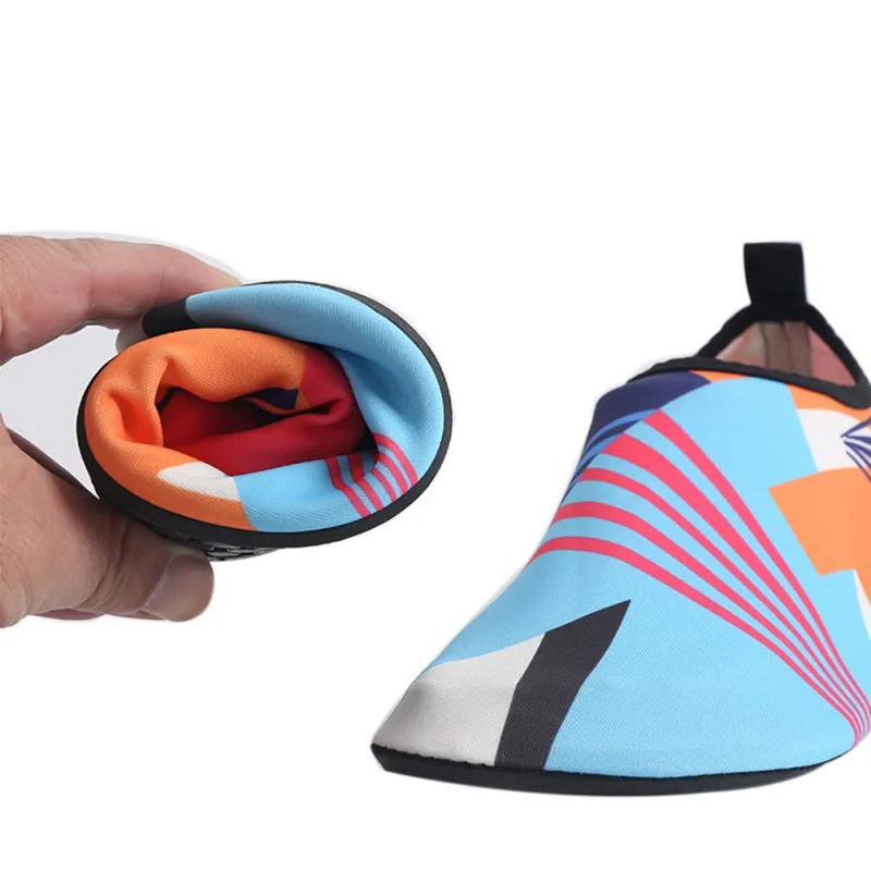 

2019 Foldable Water Shoes Men Women Uniesex Beach Camping Shoes Adult Unisex Flat Soft Walking Yoga Shoes Sneakers