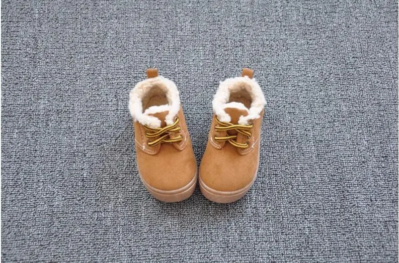 Детская обувь для мальчиков, детские ботинки, Меховые бархатные зимние ботинки, Детские модные ботинки на плоской подошве с хлопковой подкладкой для девочек, теплая плюшевая обувь для младенцев