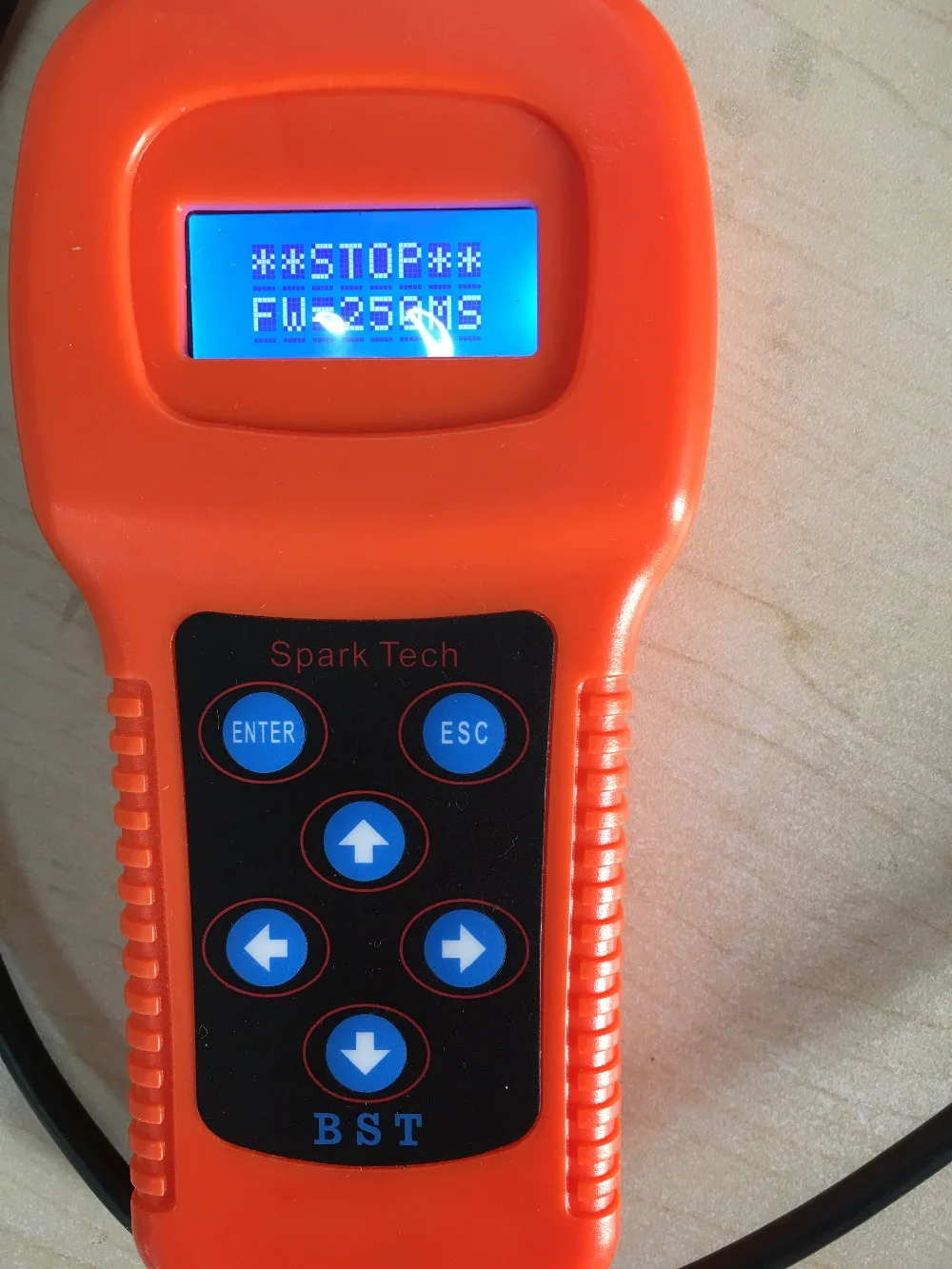 BST406 automotive fuel injector/fuel pump tester, 5 basic testing modes, frequency and width pulse of injector can be adjusted
