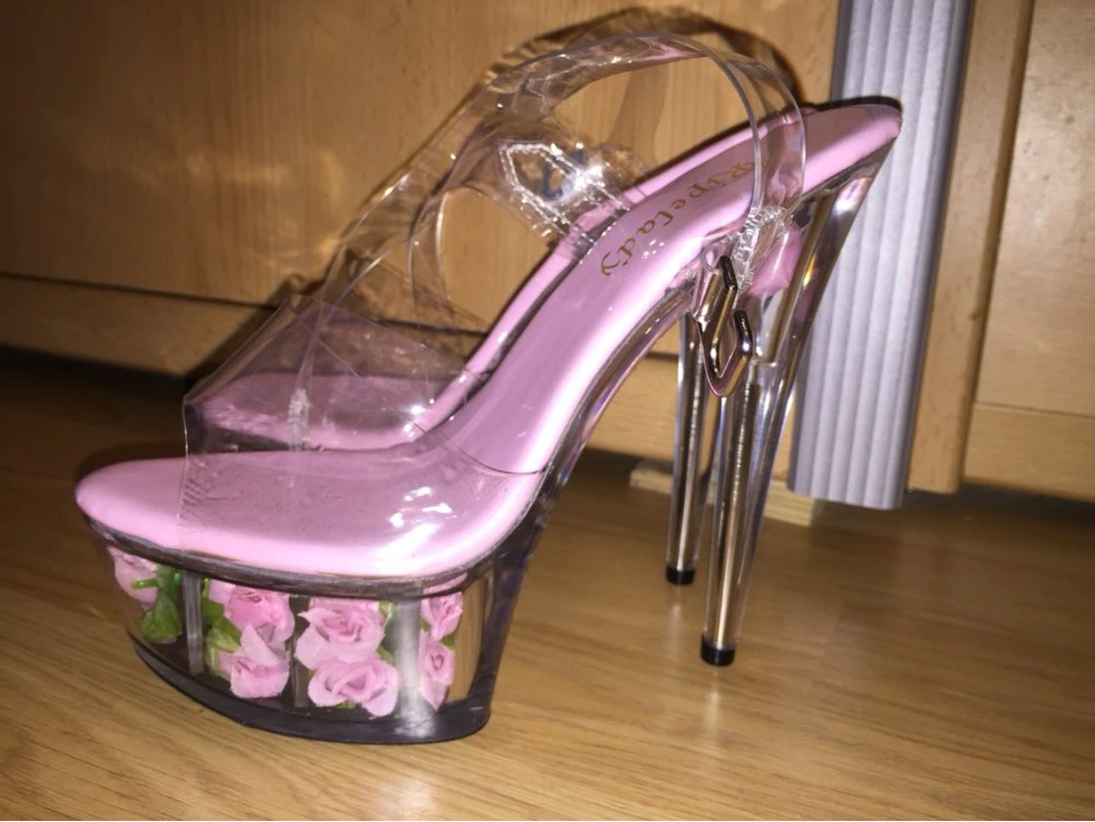 heels in low price