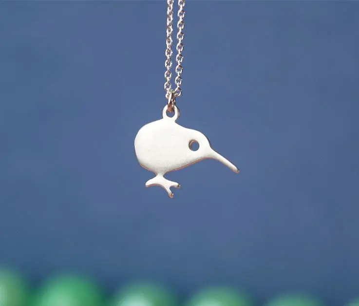 

Daisies Kiwi Necklace Bird Tiny Pendant Necklaces For Women Girl Christmas Gift Animal New Zealand