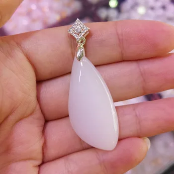 

Yu Xin Yuan Natural white jade Drops of water pendant For women
