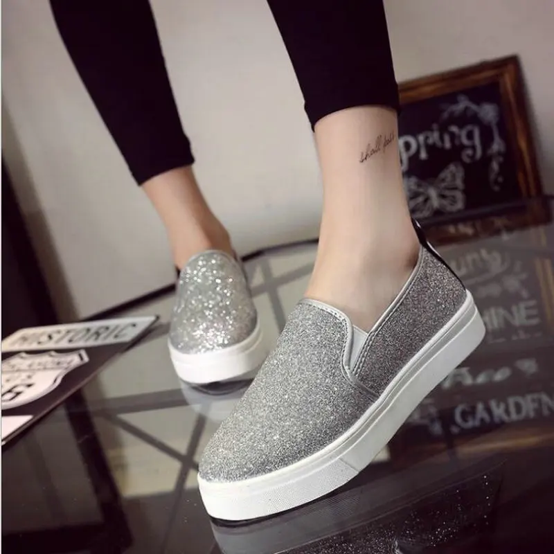 

2019 Spring New Ladies canvas shoes women Thick bottom lazy Sequin Casual sneakers Woman Fashion Flats Shoes BA-81