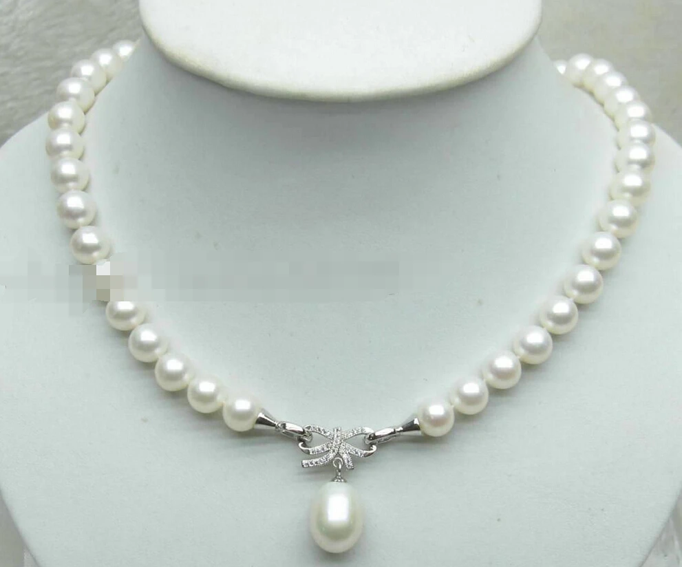 

Jewelr 004853 White 8-9mm AAA+ Grade Round Akoya Pearl Necklace 18" Perfect Drop Pendant