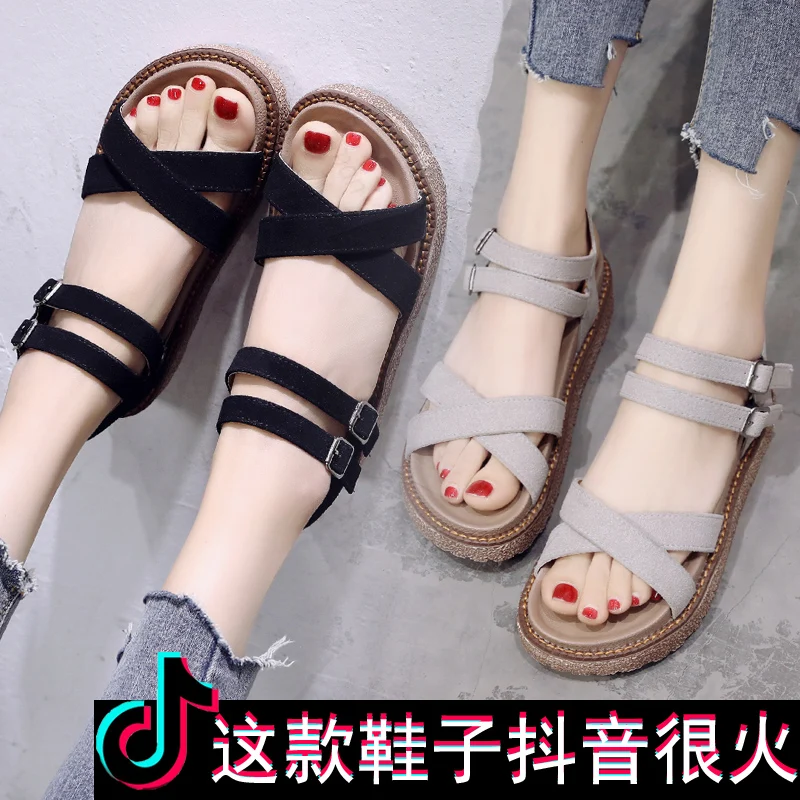 

Sandals female summer 2018 new flat student thick-soled summer women's shoes
