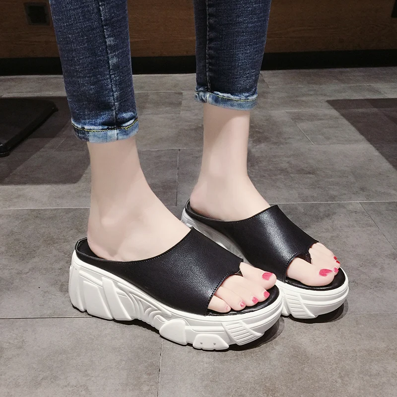 

Shoes Women's Slippers 2019 Designer Slides Med Ladies Flip Flops Platform Loafers New Luxury Flip-flops Flat Sliders Fashion