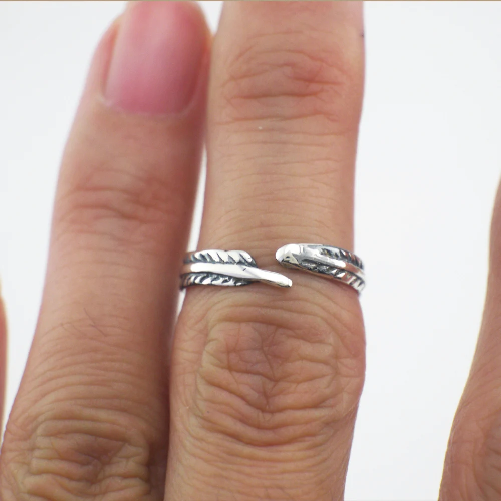 

Wholesale 925 Sterling Silver Rocker Retro Oxidized Thin Feather Ring Size 4~5 A3003