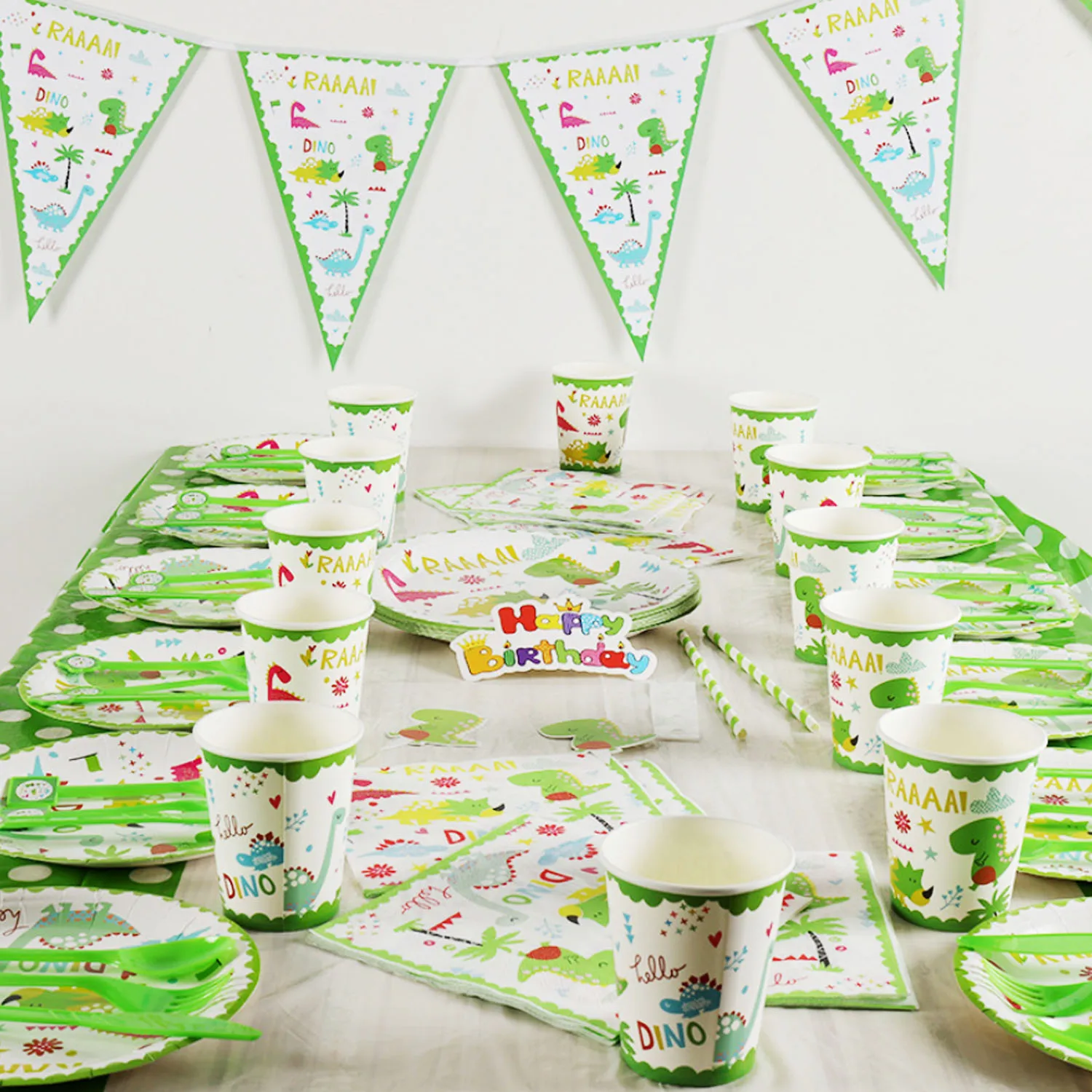 

Behogar 98PCS Fashion Cute Dinosaur Theme Party Supplies for Kids Children Birthday Festival