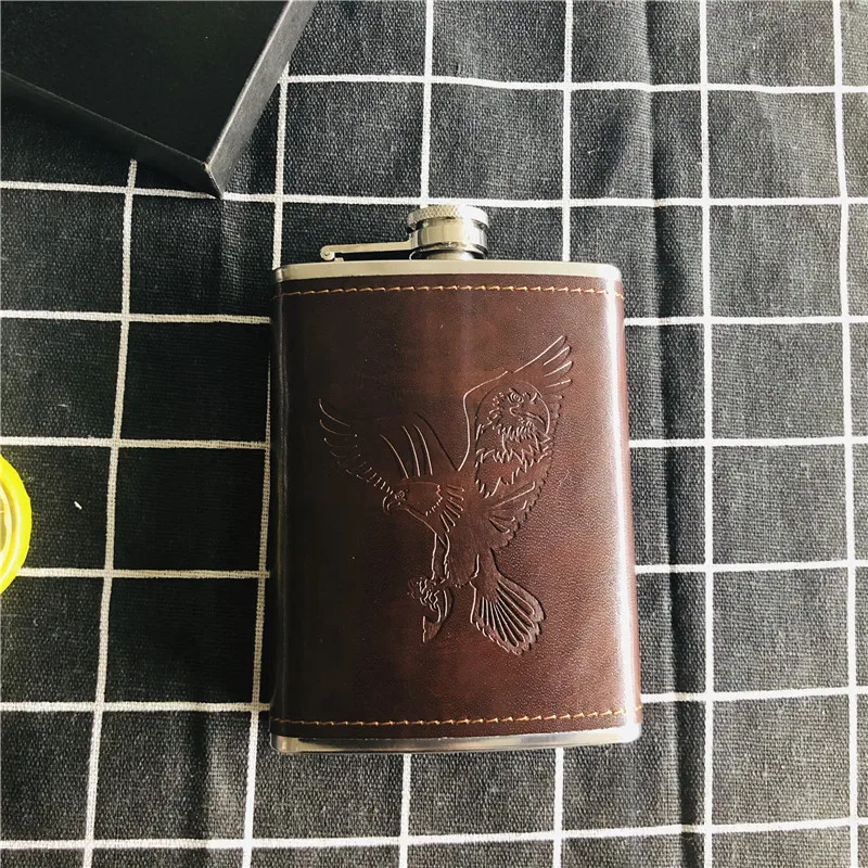 LPPUNK 2018 New bpa free 8oz eagle pu leather wrap whisky flagon 304Stainless steel alcohol hip flask Set with Black gift box LPPUNK 2018 New bpa free 8oz eagle pu leather wrap whisky flagon 304Stainless steel alcohol hip flask Set with Black gift box