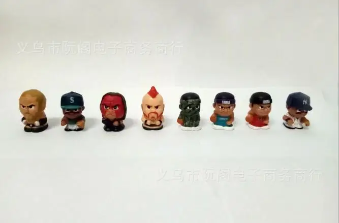 

50pcs/lot Baseball basketball Player Model Toy 2.5cm Kids Toy Model Figures Hobby Collectible Mix Random Sending