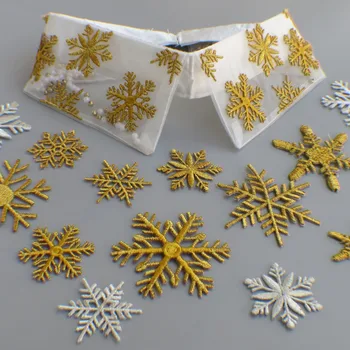 

10 pieces/lot Christmas Snowflake Embroidery Ironning On Patch Clothing DIY Applique Golden Patch Decorative Stickers