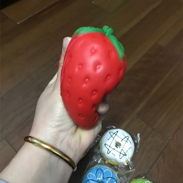 Big Jumbo Juicy Squishy Strawberry Fake Artificial Food Fruit Memory Foam Venting toys - Buyer Show 6-1