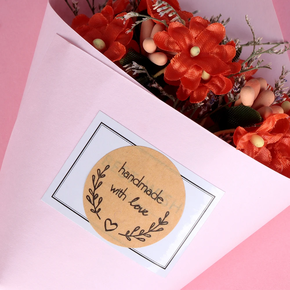 500PCS/Roll Cards Box Package Label Sealing Handmade with Love& Flower Kraft Paper Stickers Wedding Decor Party Supplies#3