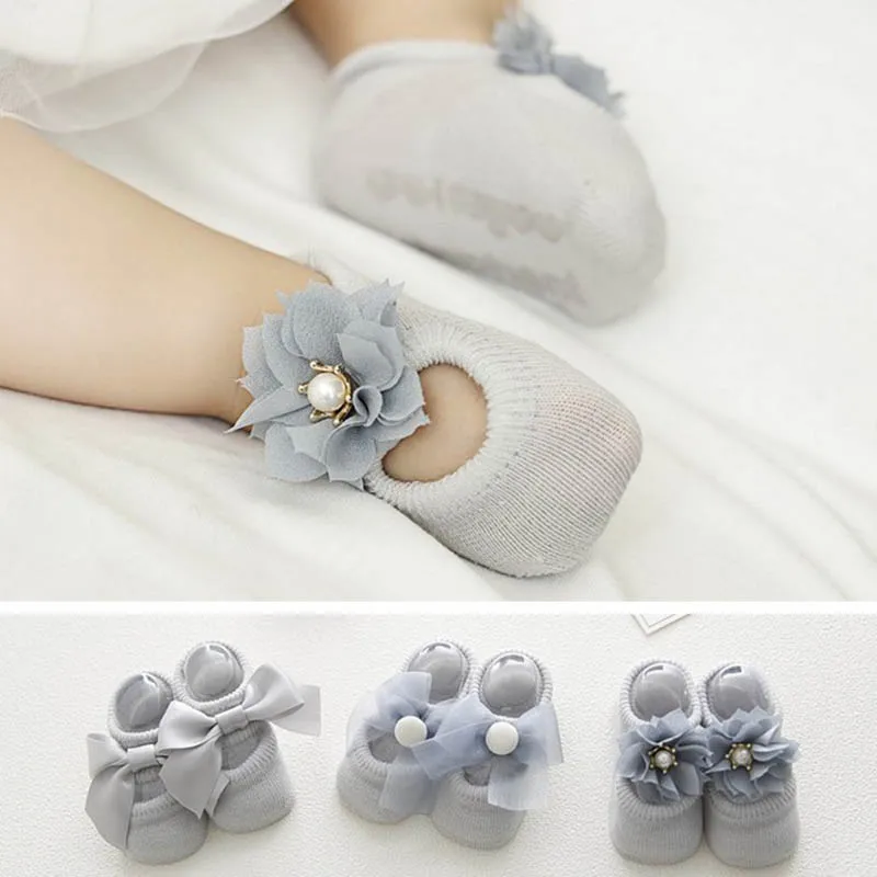 3 пары/6 шт., летние носки для маленьких девочек, хлопковые нескользящие носки-тапочки с бантиком для новорожденных, мягкие детские Нескользящие носки для девочек 0-3-6-12 лет