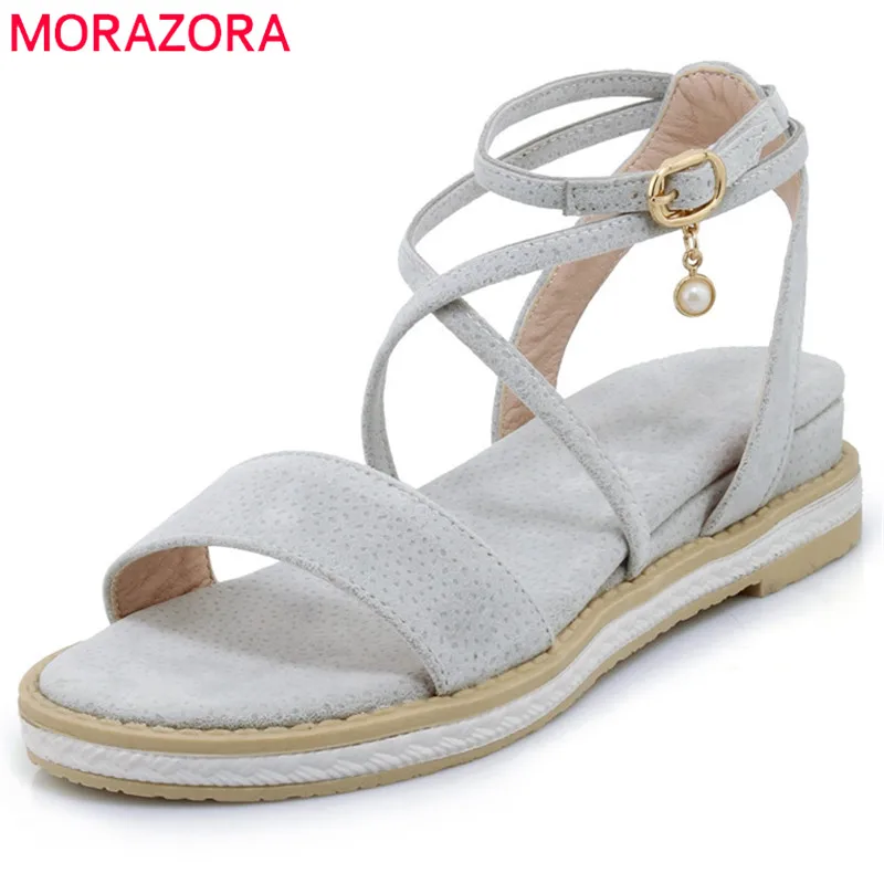 Женские босоножки из флока MORAZORA черные однотонные повседневные на танкетке с