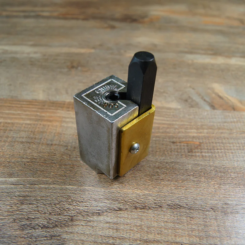 

Woodworking Square hole punch,hammer knock Metal cutting angle knife,tools for carving wood