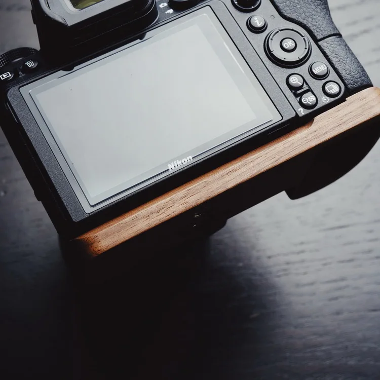 Wooden Quick Release L Plate / L Bracket Hand Grip Holder Customized Perfect fit for Nikon Z7 Z6