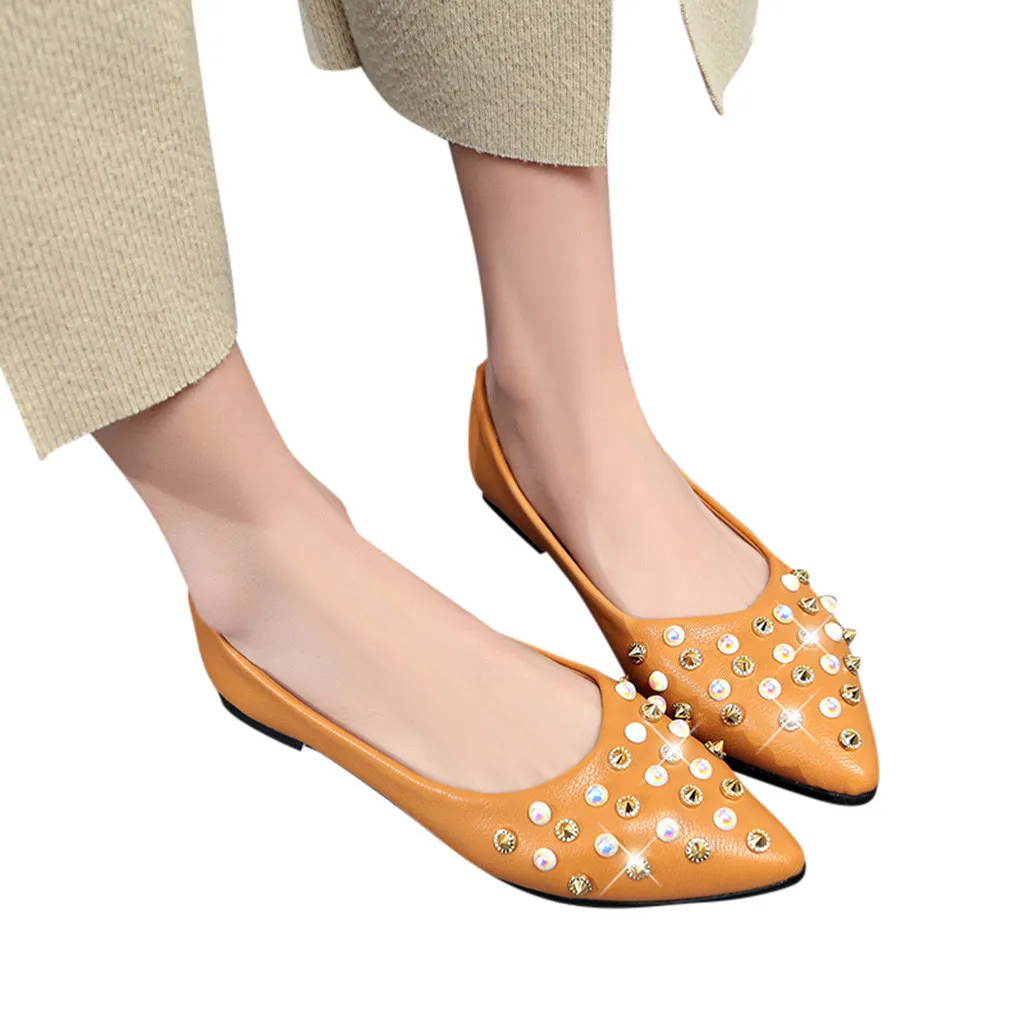 

New Casual Outdoor Toe Flat High Quality Women Ladies Fashion Slip On Pointed Toe Crystal Rivet Casual Single Shoes 2019